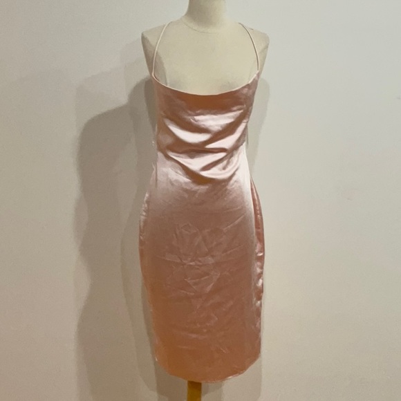 Superdown Billie Drape Midi Dress in Blush Size: M - Picture 2 of 8